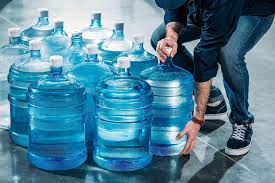how many water bottles is a gallon